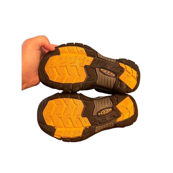 Keen Sandals Womens 6 (est) Waterproof Hiking Trekking Outdoor Shoes - Picture 4 of 8